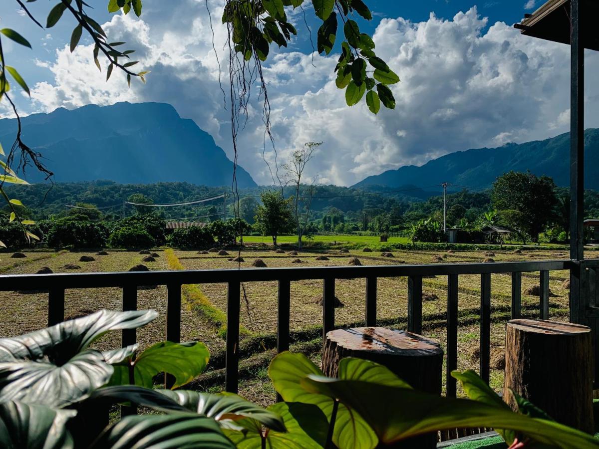 Krathom Doi Luang Hotell Chiang Dao Exteriör bild